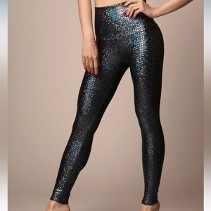 EMILY HSU MIDNIGHT MERMAID SNEAKER LEGGING